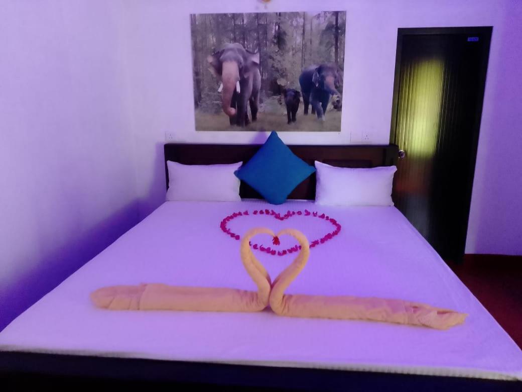 Soma Cabana, Homestay & Restaurant Тангалла Экстерьер фото