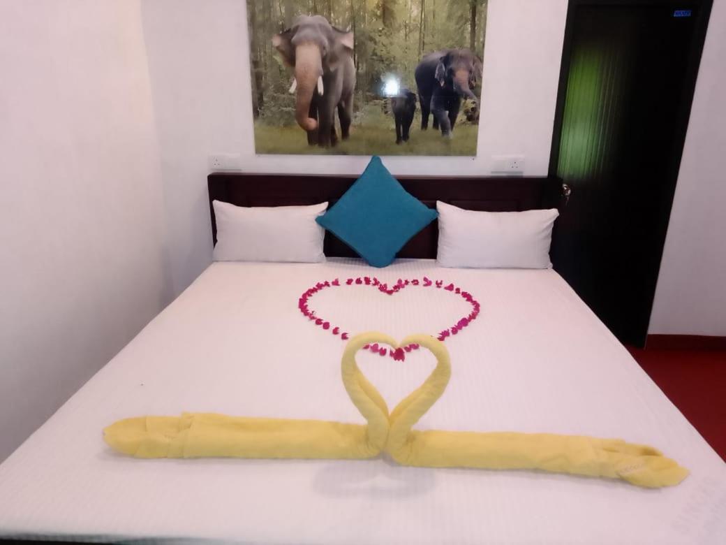 Soma Cabana, Homestay & Restaurant Тангалла Экстерьер фото